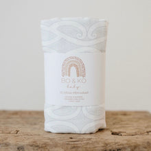 Load image into Gallery viewer, Te Pātiki Wrap - Grey