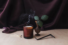 Load image into Gallery viewer, Kingdom Luxury Soy Candle - Clove & Tobacco