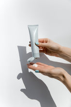 Load image into Gallery viewer, Summer + Bloom Right Hands Sanitising Hand Cream
