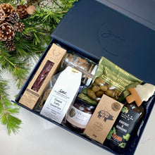 Load image into Gallery viewer, Festive Platter Gift Box
