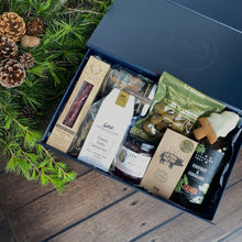 Load image into Gallery viewer, Festive Platter Gift Box
