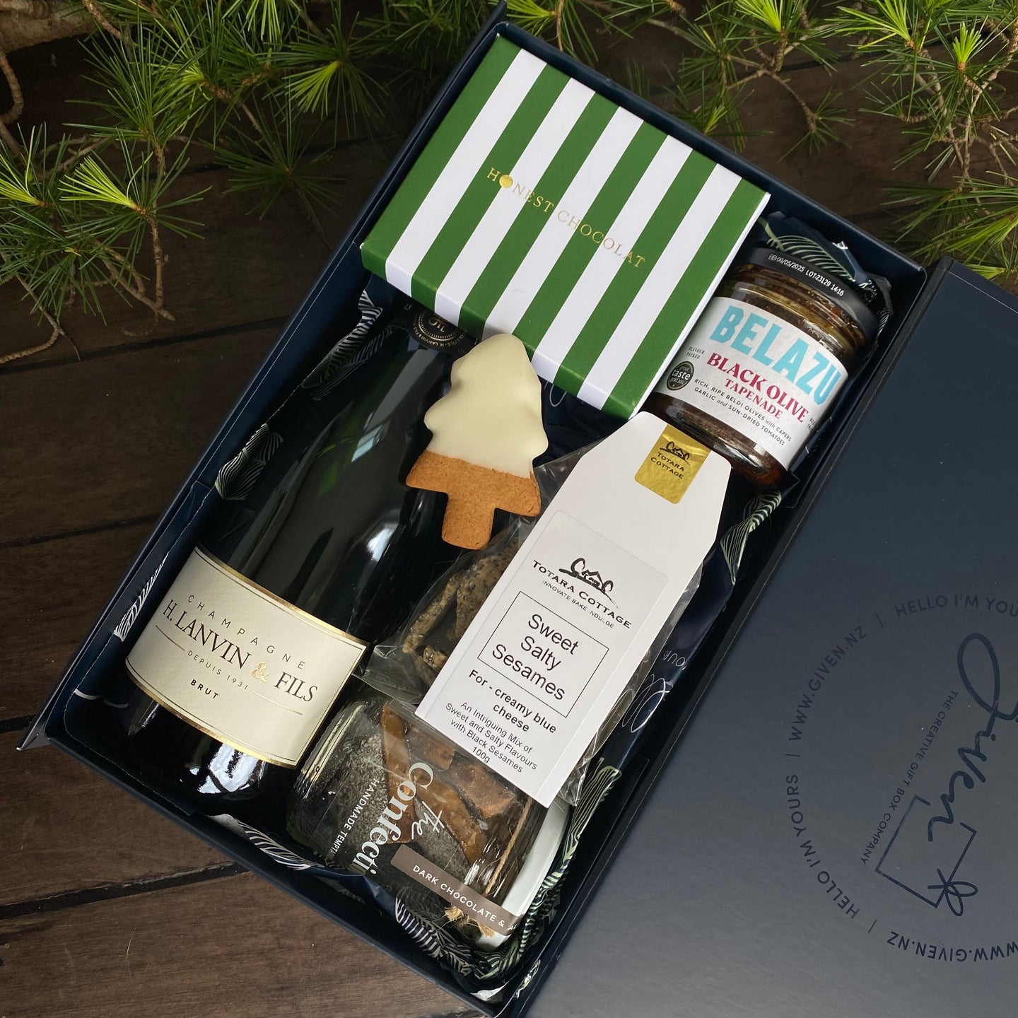 A Toast to Christmas Gift Box