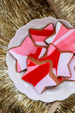Load image into Gallery viewer, Molly Woppy Marble Iced Gingerbread Star
