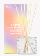 Load image into Gallery viewer, The Aromatherapy Co - FLWR Diffuser -Fleur D’Oranger
