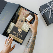 Load image into Gallery viewer, Northland Treats Gift Box
