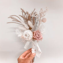 Load image into Gallery viewer, Dried Floral Arrangement
